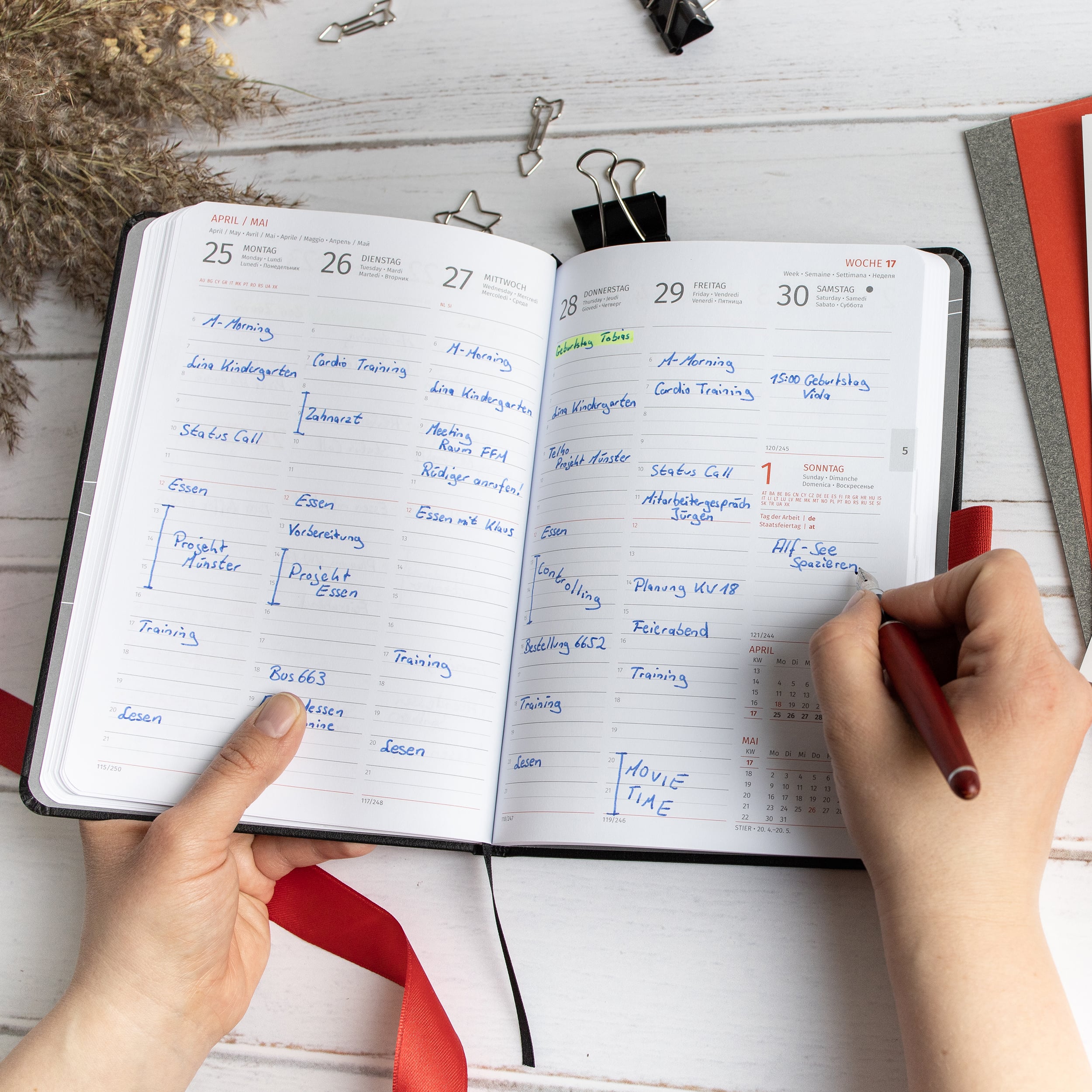 Buchkalender 2026 A5 "Black Business"